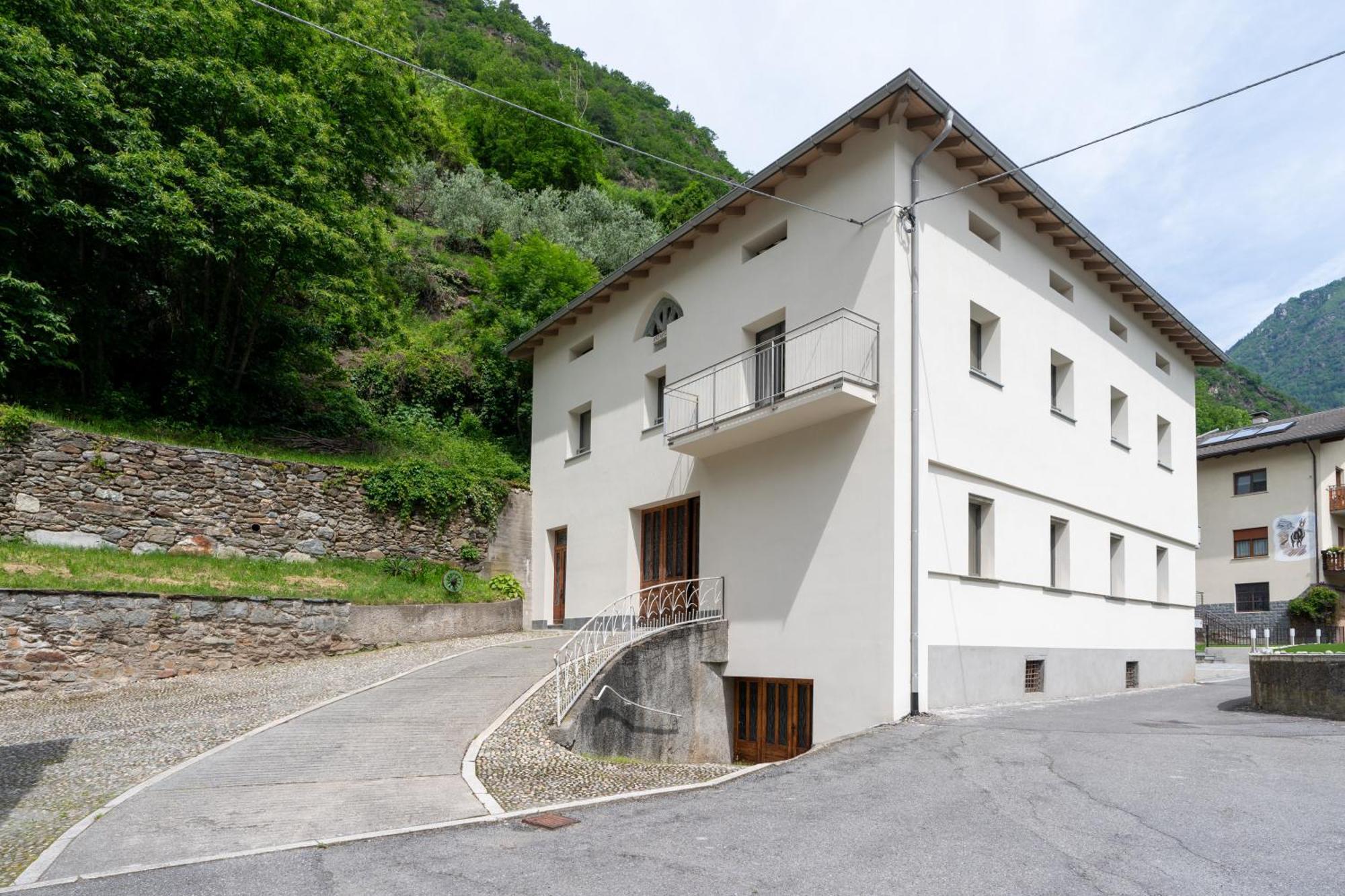 דירות Grosotto Al Campanile - Valtellina - 15 Min Da Bernina Express מראה חיצוני תמונה